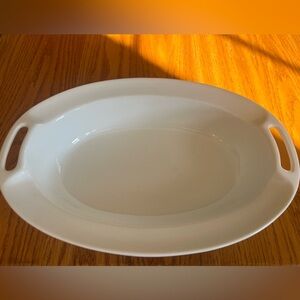 International Forum white porcelain casserole dish with handles